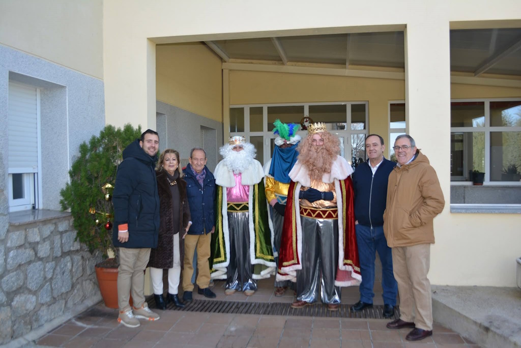 Los Reyes Magos en la residencia Los Peñascales 29