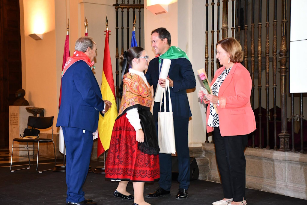 XLVI Llega